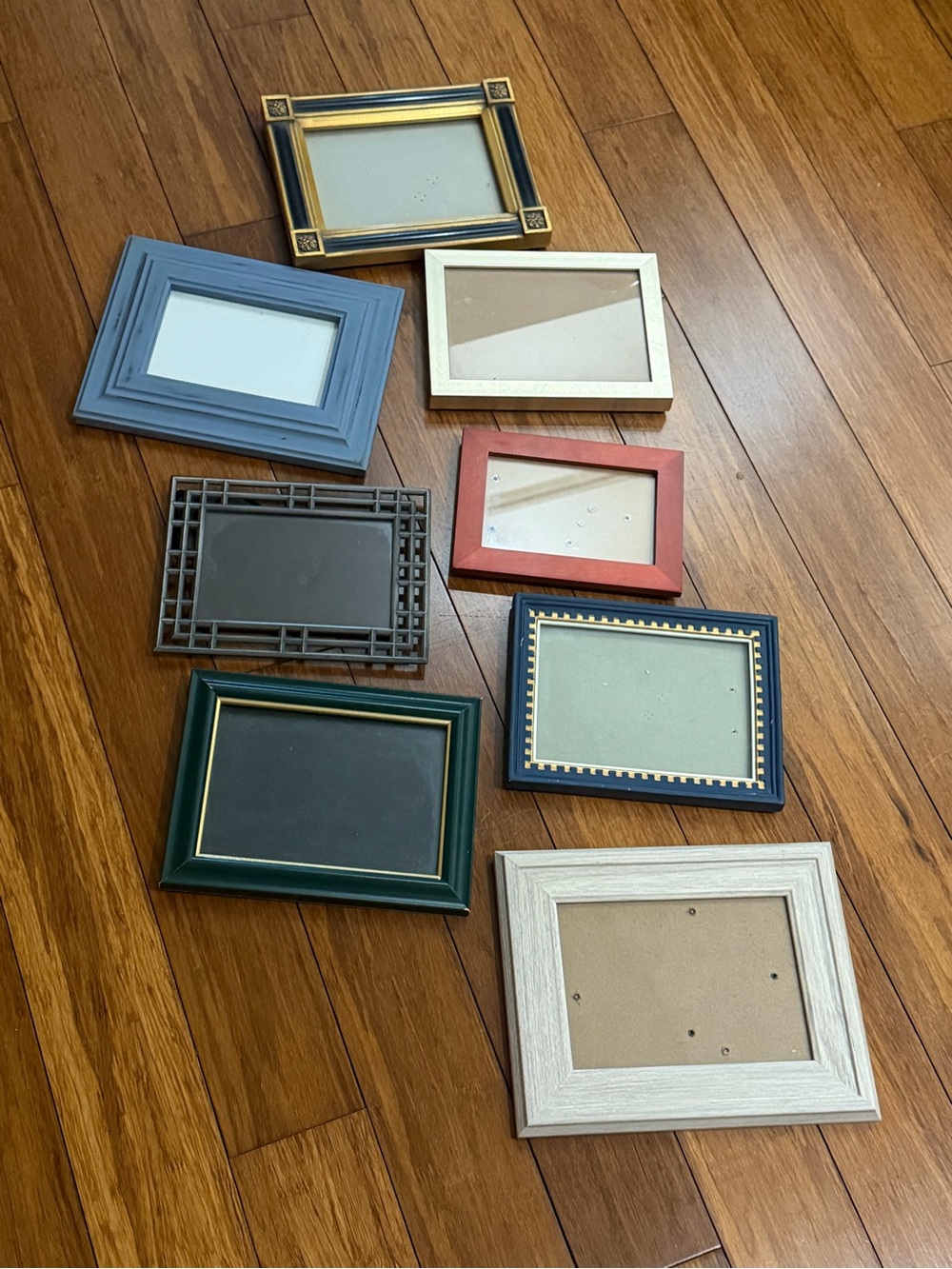 Set of 8 frames